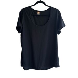 Lucy Activewear Scoop Neck Short Sleeve T-Shirt